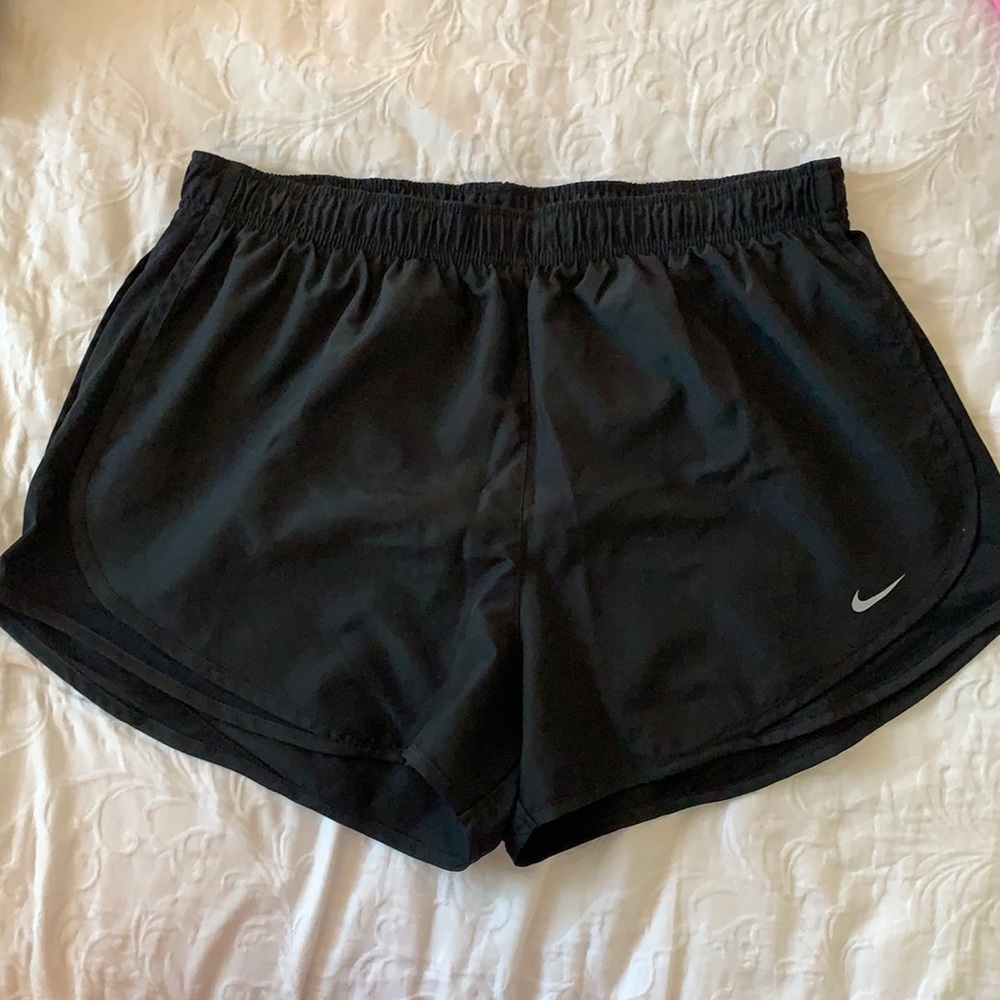 Like new nike black running shorts